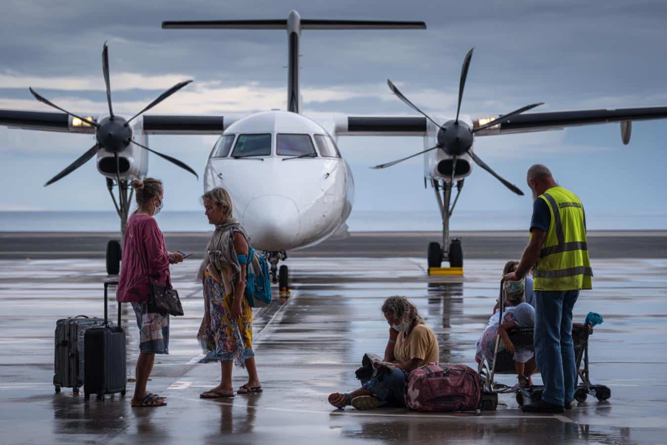 avion air caledonie au sol