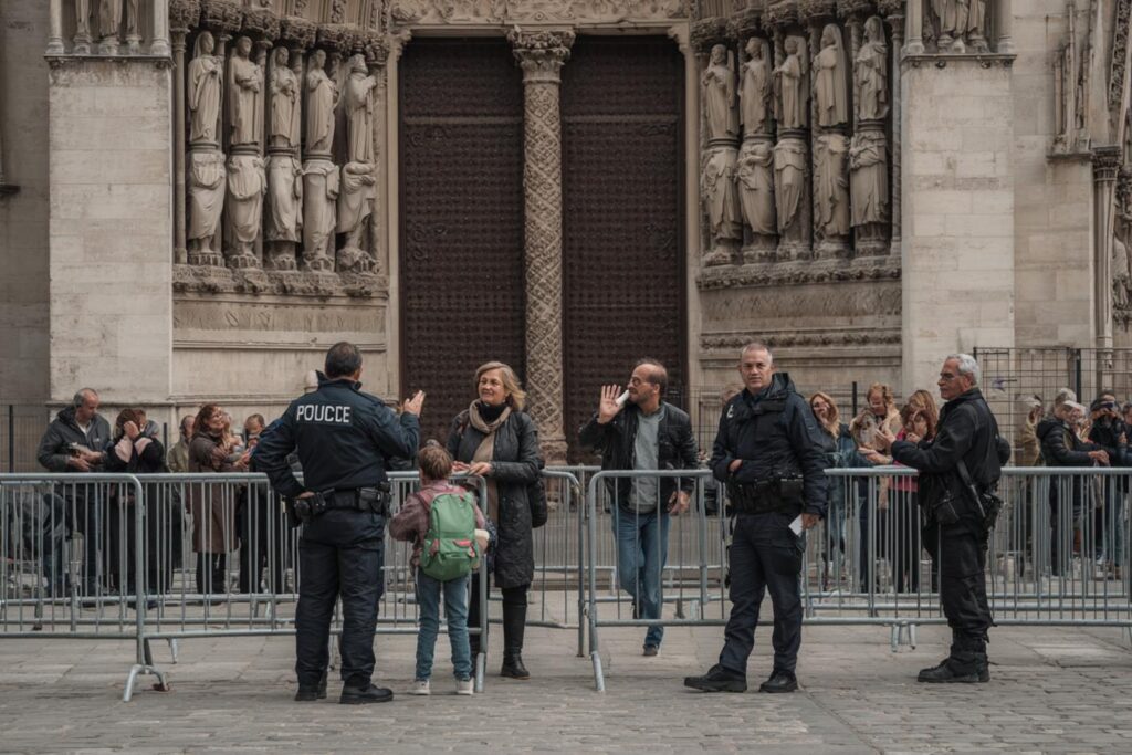notre dame ceremonie ferme invitations