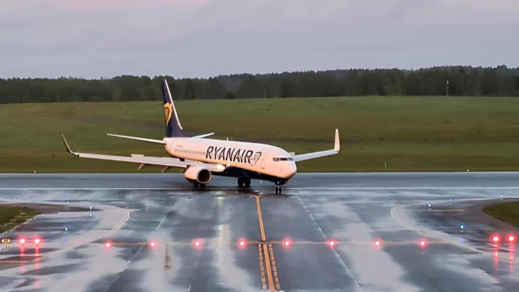 ryanair quitte aéroport de clermont ferrand
